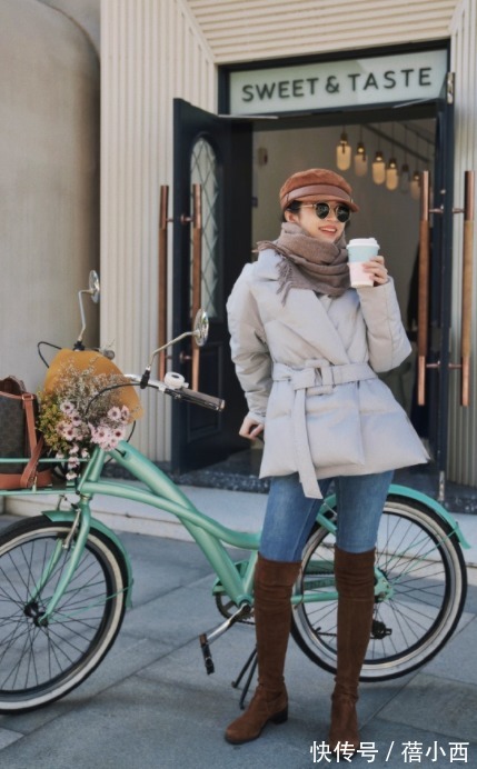 奔三奔四的女人,建议多穿“羽绒服”,下搭牛仔裤、半身裙真时髦