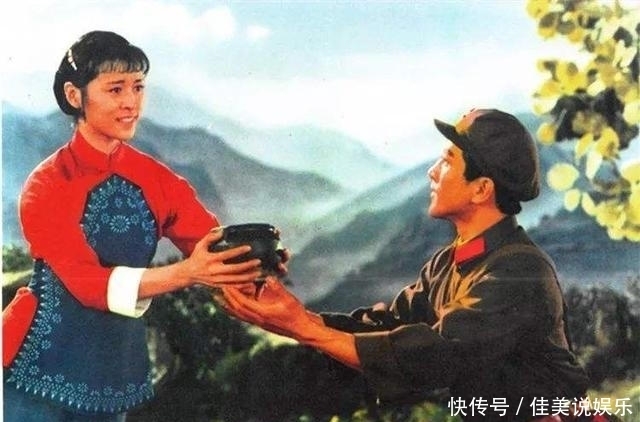 明德英|18岁小八路被日军追赶,沂蒙哑嫂哺乳救他,当了大官后报恩一生