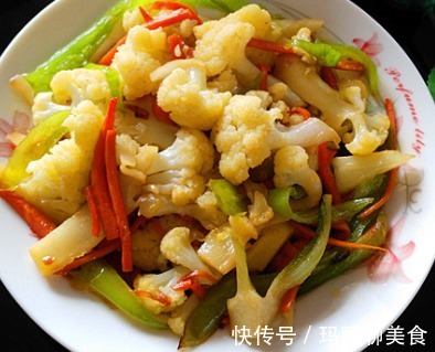 炒花菜|炒花菜，先焯水还是直接下锅大厨教你正确方法，花菜香脆又入味
