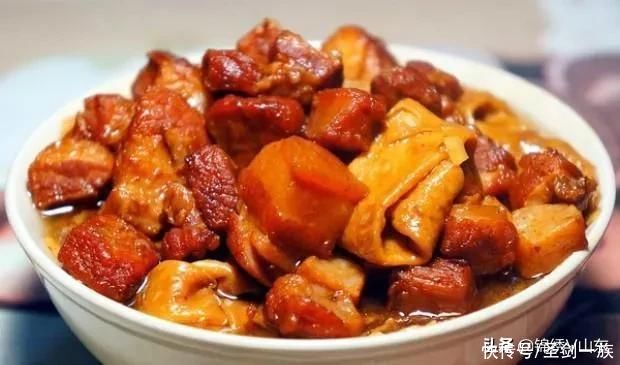  2021年夜饭菜单，传统风味的19道菜，都是下酒下饭硬菜！