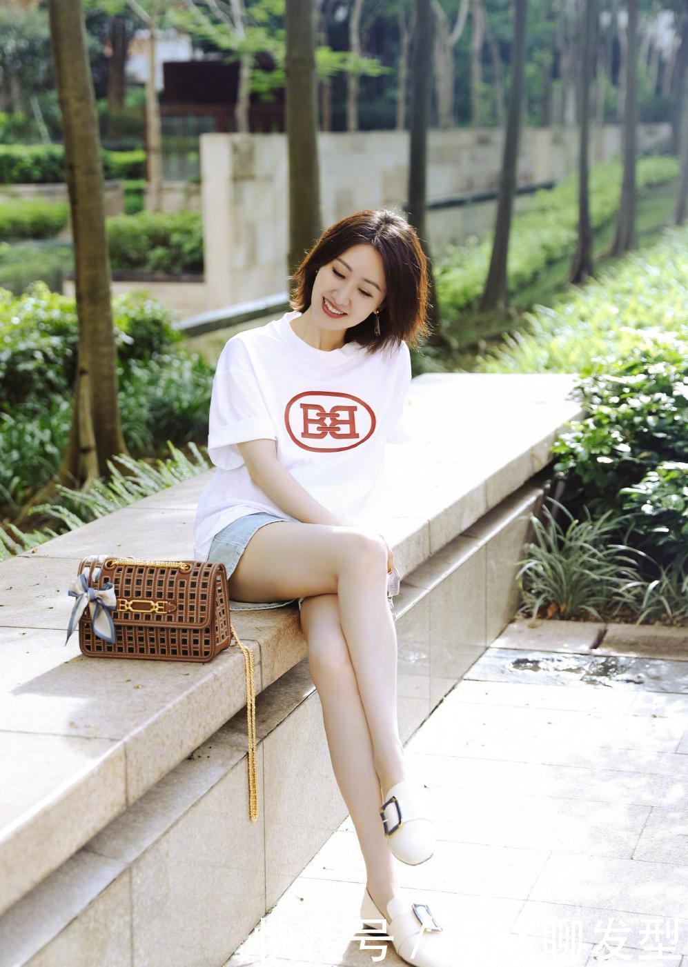 耐看|年过四十“保守”穿搭更耐看!基础款单品百搭又清爽,减龄又高级