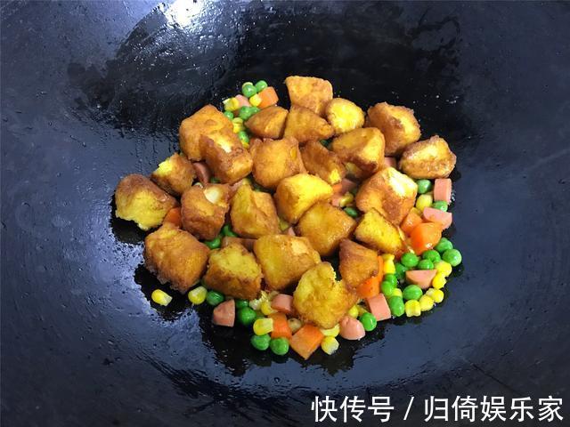 剩馒头新吃法，做成10分钟快手早餐，酥脆可口，好吃又营养