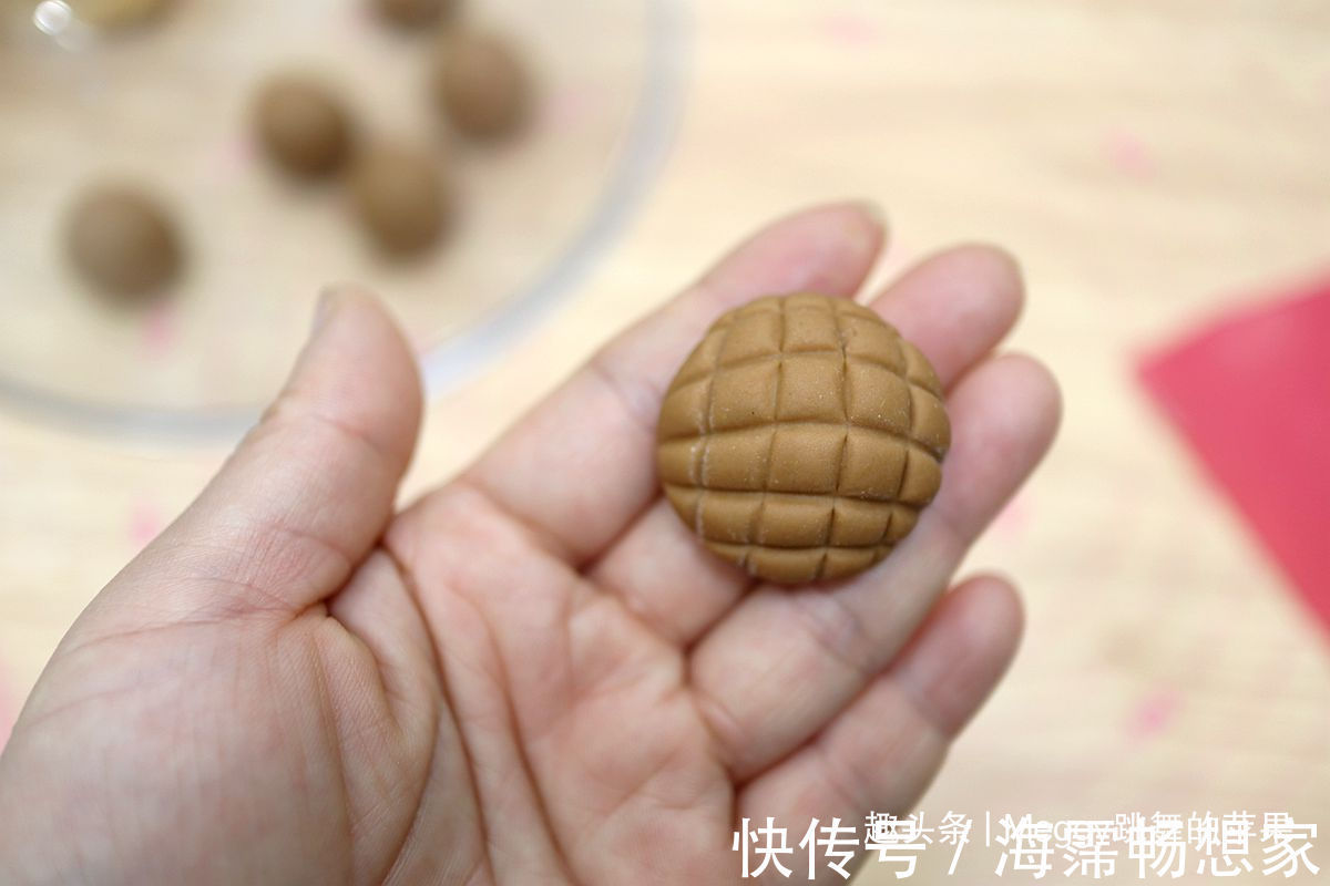 面团|一次发酵的向日葵馒头,端上桌惊艳了,光滑细腻暄软还能省60分钟