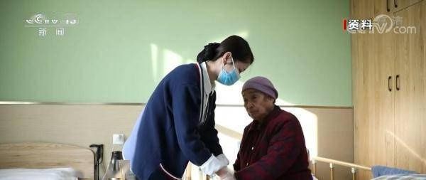 护理|加快老年友善医疗机构建设 加强失能老年人健康照护服务