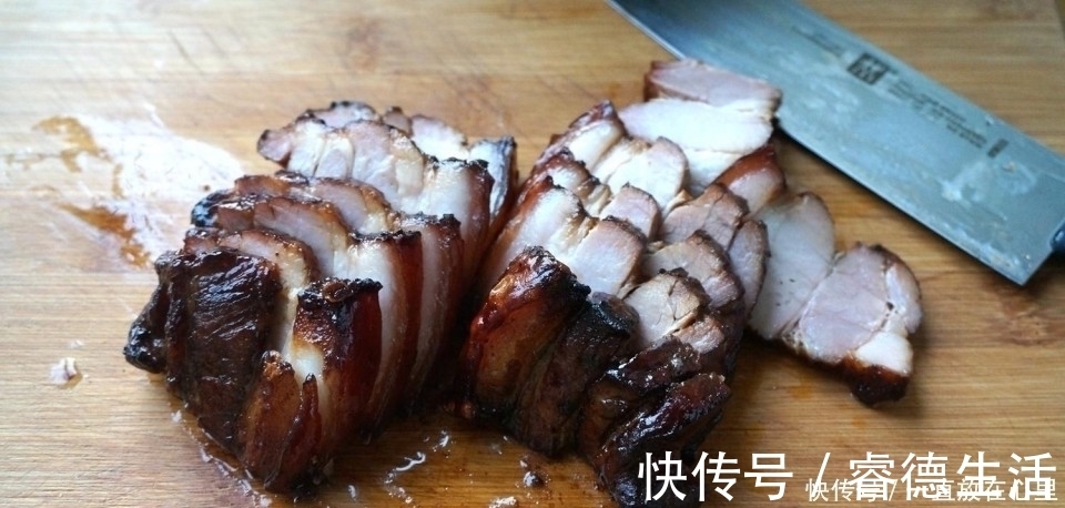 五花肉|五花肉别再烧炒炖啦，一滴油都不放，吃一锅也不长肉，真解馋！