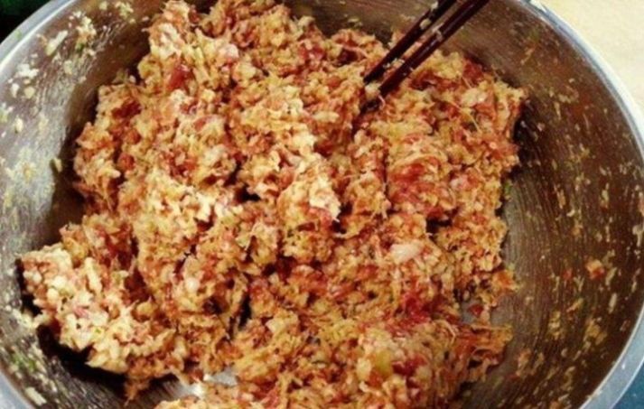 要加|饺子馆大娘说拌饺子馅时,这3味料缺一不可,少一种都不香