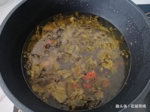 夏天，吃猪肉不如吃此鱼，9元1斤，没有骨头和刺，营养又补钙