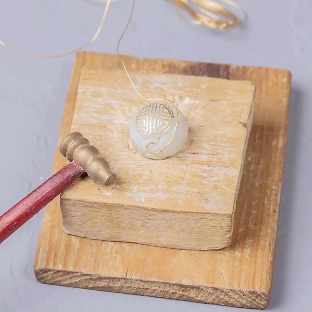 工艺$时尚守艺人 |“玉”比你以为的要时髦：金镶玉传承人杨晓雅