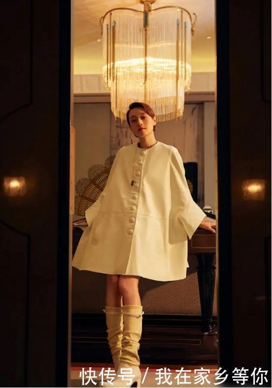 上衣|长发的马伊琍有点显普通,穿白上衣配白裤,模样减龄年轻感十足