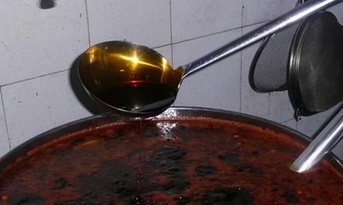 方法|重庆火锅老油的制作配方和炒料方法,这么好用的酱料值得大家收藏