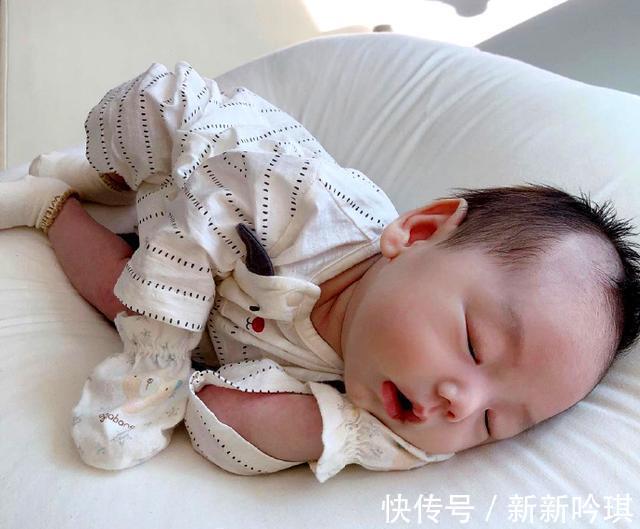 四肢|“仰卧侧卧俯卧”优缺点分析，哪种睡姿对宝宝最好？很多家长做错
