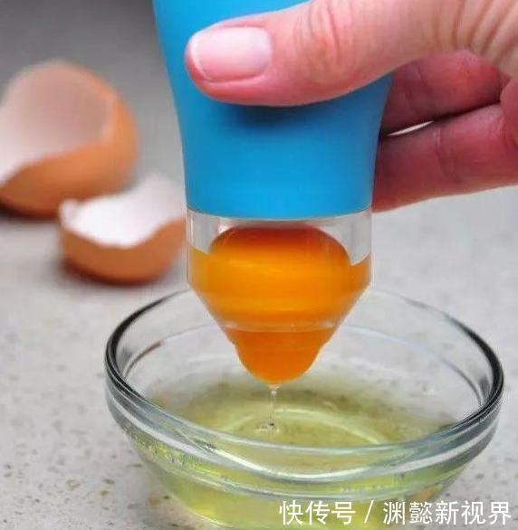 鸡蛋壳|养花不用买肥料,4种''生活垃圾''一处理,盆栽开花又大又漂亮