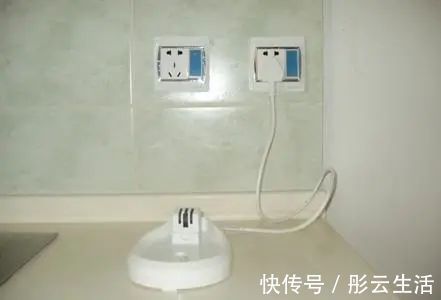 安装|厨房插座不要这样安装,好多人不懂装错了,入住肠子都悔青