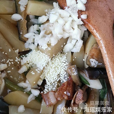 茄子|接地气的土豆焖茄子