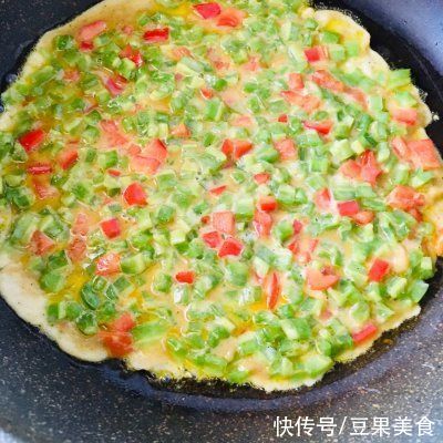 苦瓜|这样做苦瓜鸡蛋饼，隔壁小孩都馋哭了