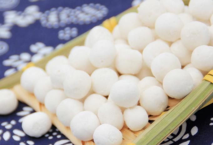 正月十五吃元宵，但元宵为啥又叫汤圆？专家：和一位历史名人有关