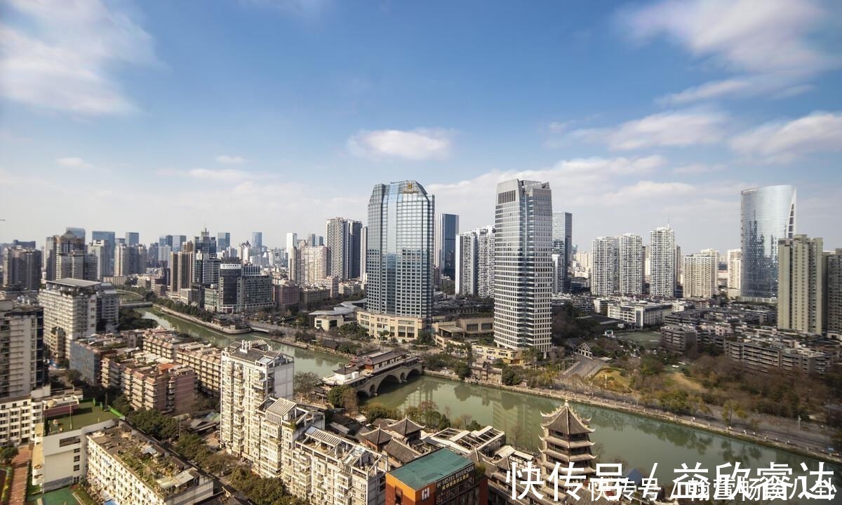 小区|买房时,该怎么做才能选择到最佳的“购房区域”?内行人给出答案