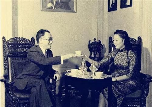  女性作家|才女鄙视链：冰心讽林徽因绿茶，张爱玲瞧冰心作，杨绛嫌张爱玲丑