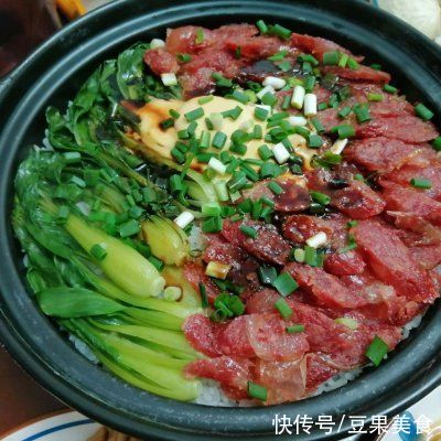 上桌前不被看好的煲仔饭，吃完却逆风翻盘