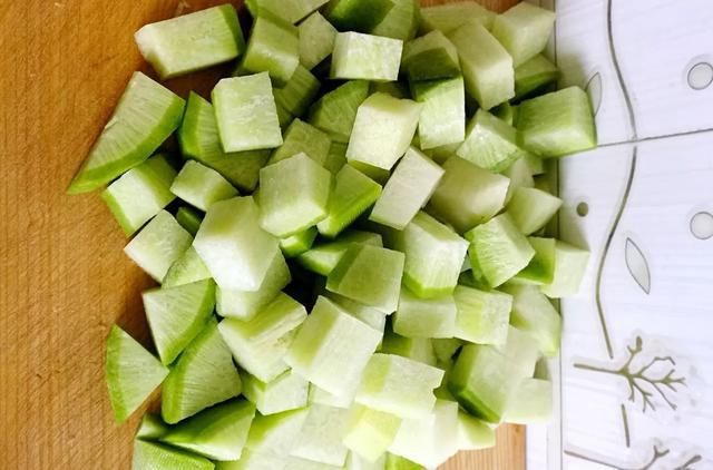  回甘|今日菜谱：大叔教你牛肉炖萝卜，清香回甘，软烂入味，家人爱吃！