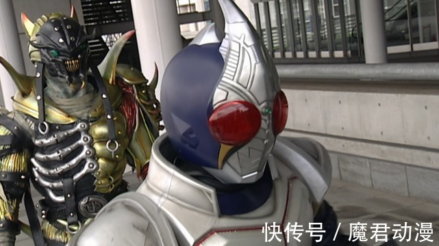 七爷|假面骑士剑:被梅花10解封的不死兽,并非只是傀儡,而是保留意志