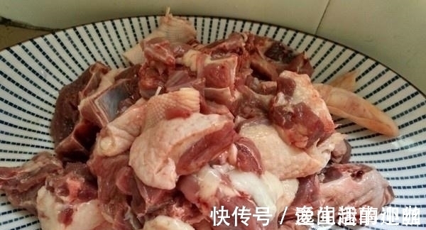 美味|女人要想老得慢,这菜要常吃!美味营养又便宜,8毛钱1斤!