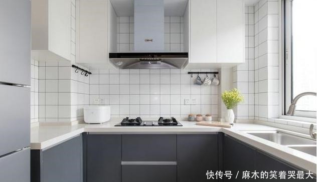 衣柜|三口人的132㎡北欧风豪宅,餐厅靠窗,进门是厅,玄关是亮点!