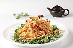 金蝉|吃金蝉季节到了, 教你做香酥椒麻金蝉, 一口一个越嚼越香