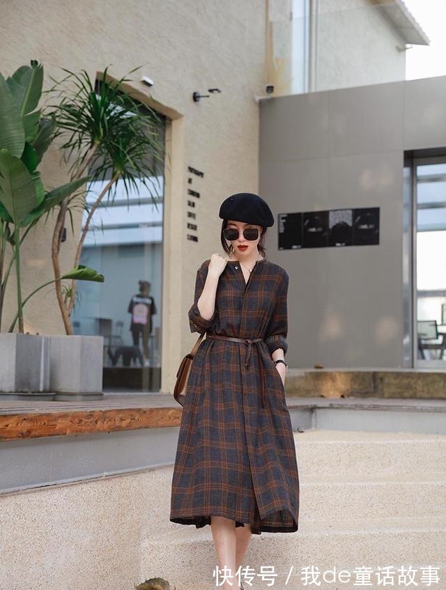 穿搭 谁说格子裙太普通，这样穿精致又优雅，韵味十足！