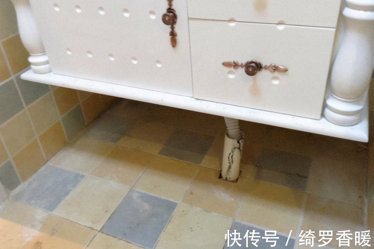 卫生间|看过8套朋友家的房子,我窥见了中国式厕所的“通病”,建议瞧瞧