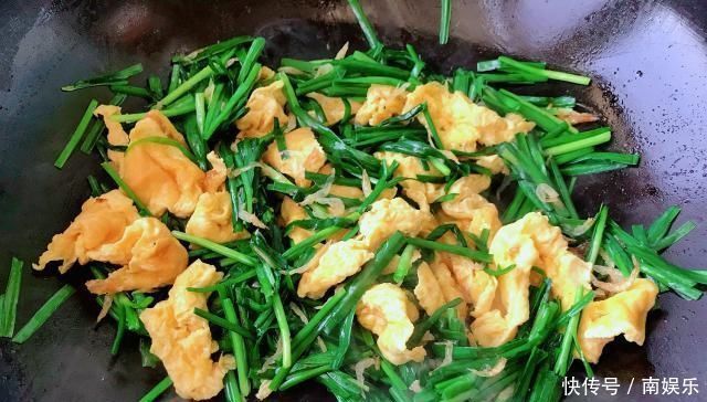 除了韭菜炒鸡蛋、西红柿炒鸡蛋,鸡蛋还能配什么
