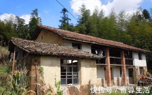 集体土地使用证|农村宅基地土地重叠,一户没有户口怎么办?