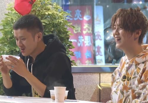 鹿晗|鄧超忽悠二姐買單，鹿晗聽后脫口而出一句話，字幕組都不敢打屏幕上