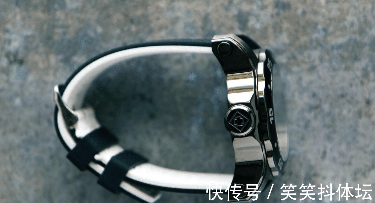 瑞士钟表公司 使用海鸥机芯的INVICTA 机械潜水!