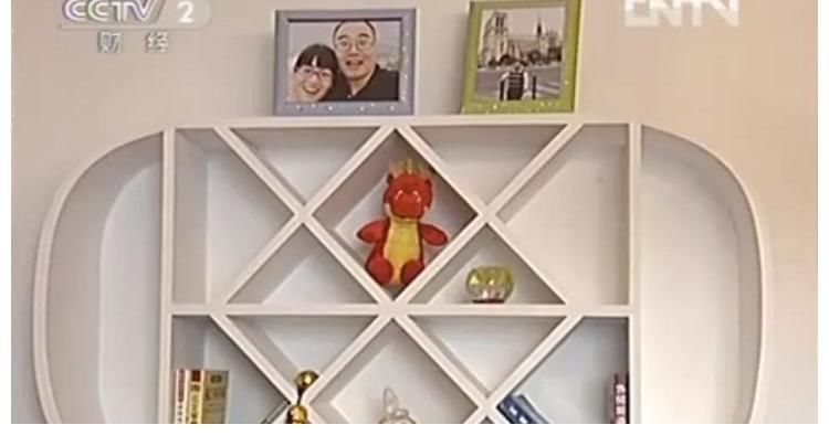 这节目看了十年,我还是买不起房