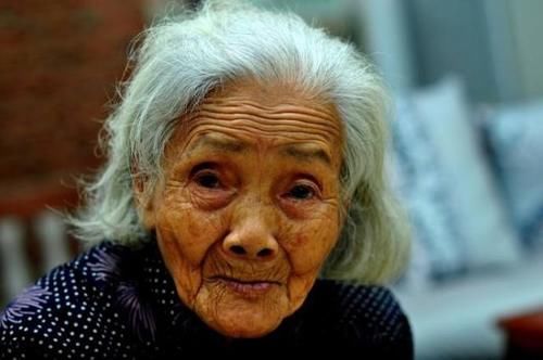 肾气|男性上了50岁,这些部位的毛越多,说明肾脏气越足,更容易长寿