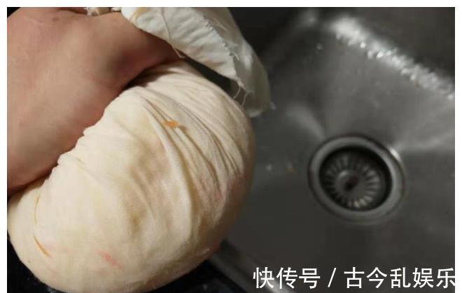 制作过程|咸香绵软蒸土豆丝,很多人都做不好,原来一开始方法就错了