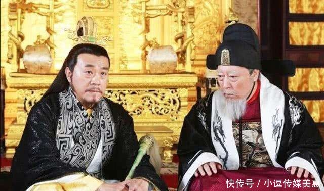 嘉靖皇帝|皇帝大殿当中出糗,13岁宫女不懂事放声大笑,没想到却改变命运