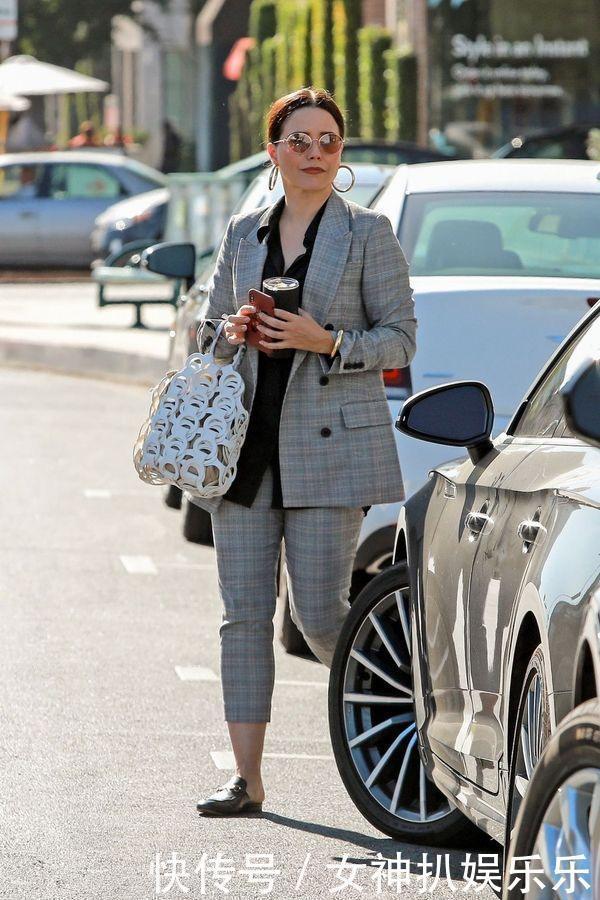 值得|秋天到了,这5款鞋子是值得入手的,第一款连艾玛都“爱不释手”