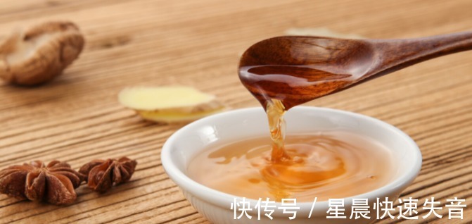 灌香肠时，牢记这“2料”决不能放，易发霉发酸，这样做才腊味足！