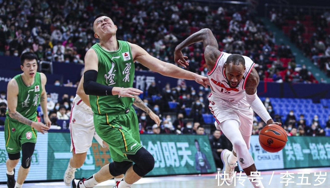 排名|CBA最新排名!辽宁坐稳第1,广东难保第5,5队掀起抢12狙击战