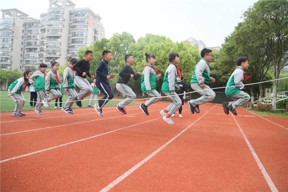 [闵行]康城实验学校:快乐校园 “绳”采飞扬-2020学年踢跳比赛活动