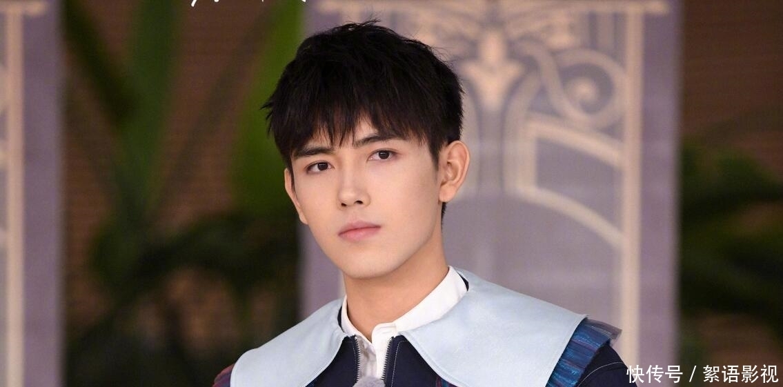 一语道破 郑恺一语道破游戏精髓,蔡徐坤听完反应太圈粉,难怪资源越来越好