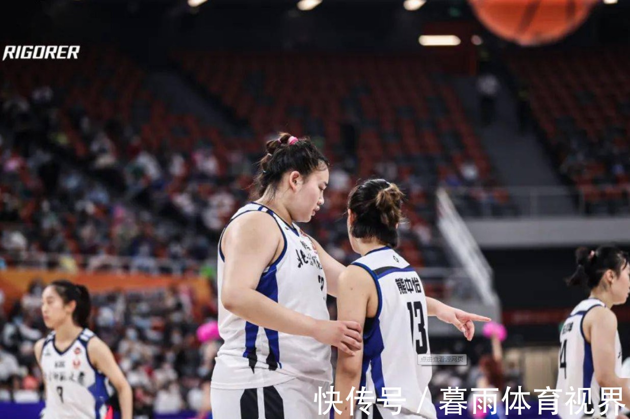 cub中国女篮又迎巨无霸!体重高达260斤堪比奥尼尔,比周琦还重70斤
