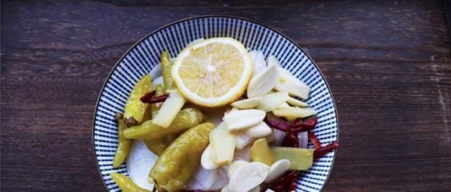 萝卜片|腌萝卜,有人只放盐,有人加酱油,都不对教你这样做,开胃下饭