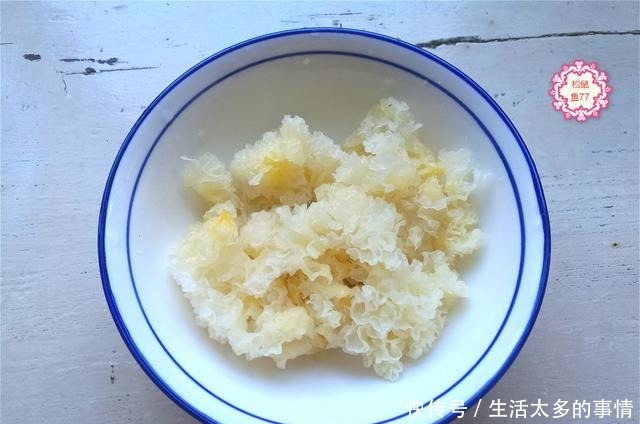 冬季干燥火气大,隔三差五煮一碗这粥,不上火睡得好,一觉到天亮