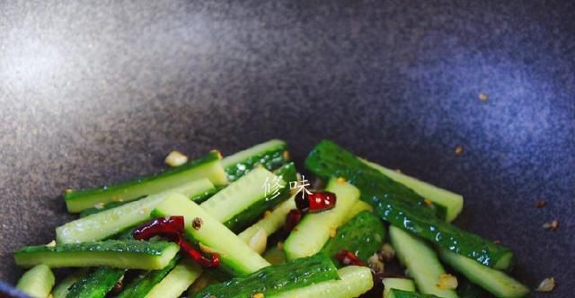 川味炝黄瓜，老厨师手把手教你做，之前做的不好吃，是步骤错了