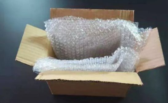 厨房|快递气泡膜千万别扔,放在卫生间和厨房,一年能省不少钱