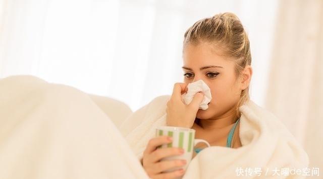 常用艾叶泡脚的女人,最后发生了什么?4大变化或许会悄悄降临