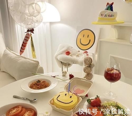 人生活|一个人的极简生活!98平的小房被她布置成精致小窝,引上千人围观